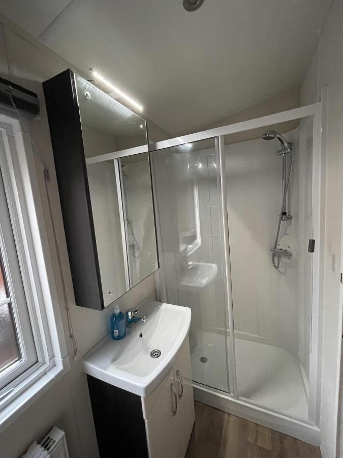 Angie'S Haven, Superb 2 Bedroom Lodge With Hot Tub - Sleeps 6 - Felmoor Park Морпет Екстер'єр фото