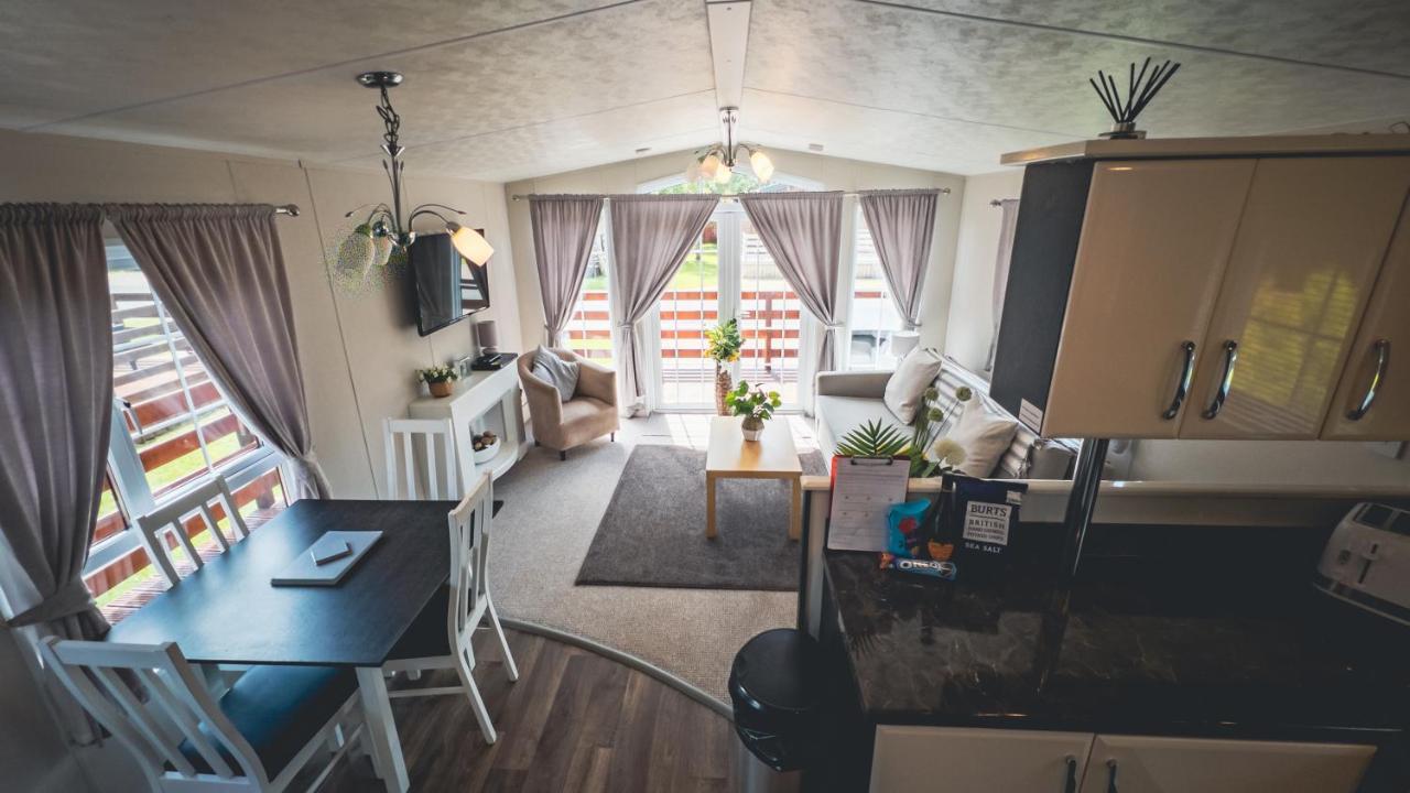 Angie'S Haven, Superb 2 Bedroom Lodge With Hot Tub - Sleeps 6 - Felmoor Park Морпет Екстер'єр фото