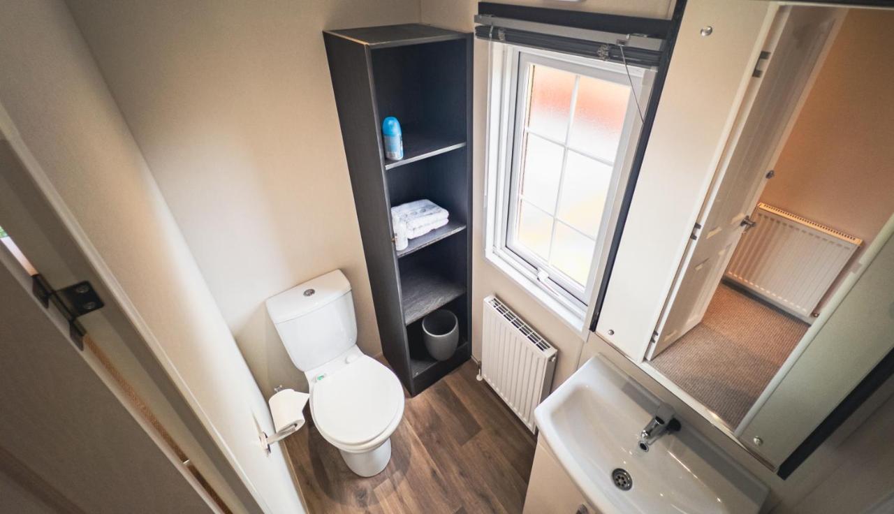 Angie'S Haven, Superb 2 Bedroom Lodge With Hot Tub - Sleeps 6 - Felmoor Park Морпет Екстер'єр фото
