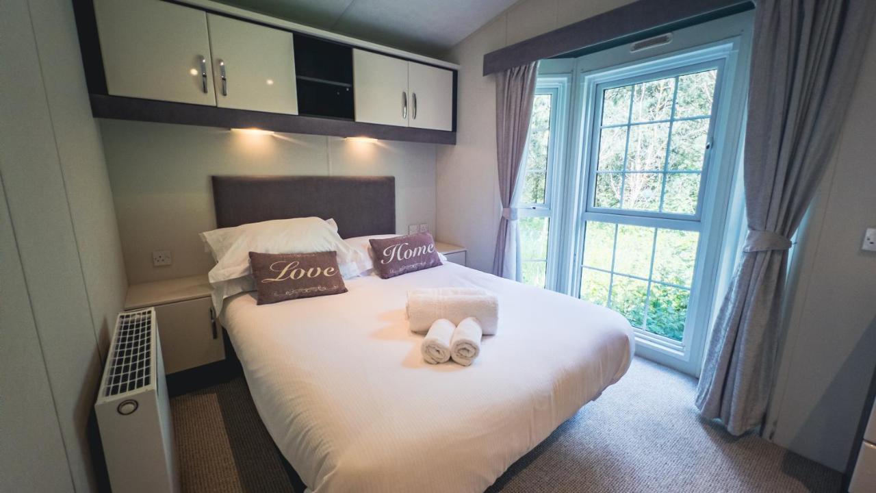 Angie'S Haven, Superb 2 Bedroom Lodge With Hot Tub - Sleeps 6 - Felmoor Park Морпет Екстер'єр фото