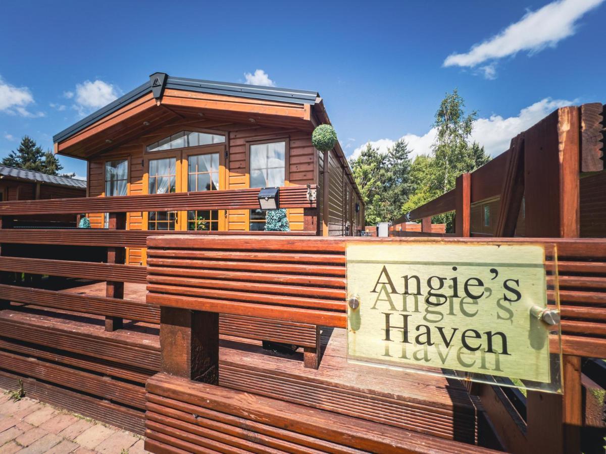 Angie'S Haven, Superb 2 Bedroom Lodge With Hot Tub - Sleeps 6 - Felmoor Park Морпет Екстер'єр фото